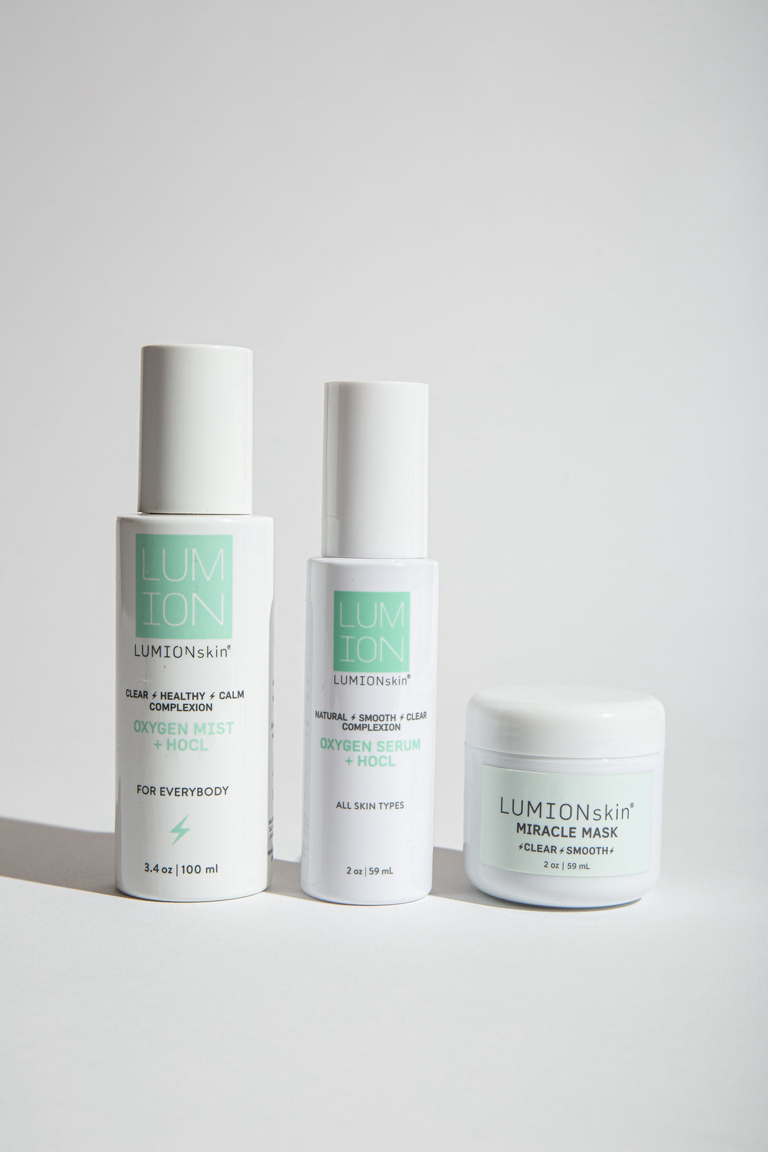Less is more with this non toxic routine that includes only 3 products with fewer than 5 ingredients. 