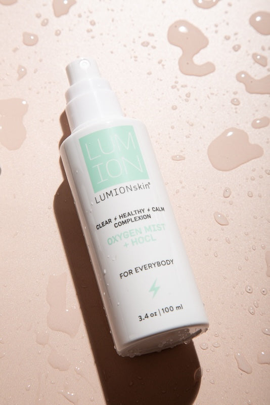 LUMION's hypochlorous acid mist surrounded by water droplets. 